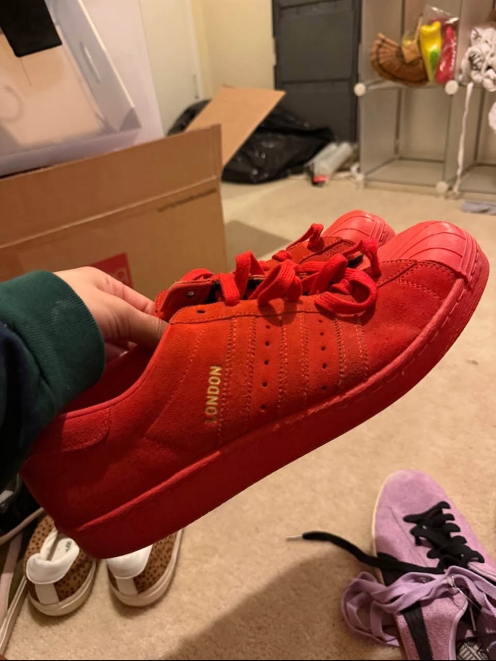 Adidas Superstar - Picture 1 of 2